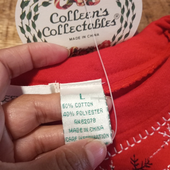 Colleen's Collectables Vintage Red Snowman Christmas Cardigan Sweater - Picture 9 of 11